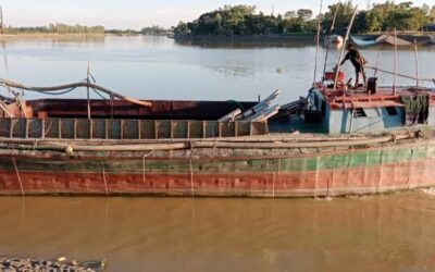 শাল্লার লাগোয়া কুশিয়ারা নদীতে অবৈধ ড্রেজার মেশিনের তান্ডব,নদীভাঙনের মুখে শত শত ঘরবাড়ি